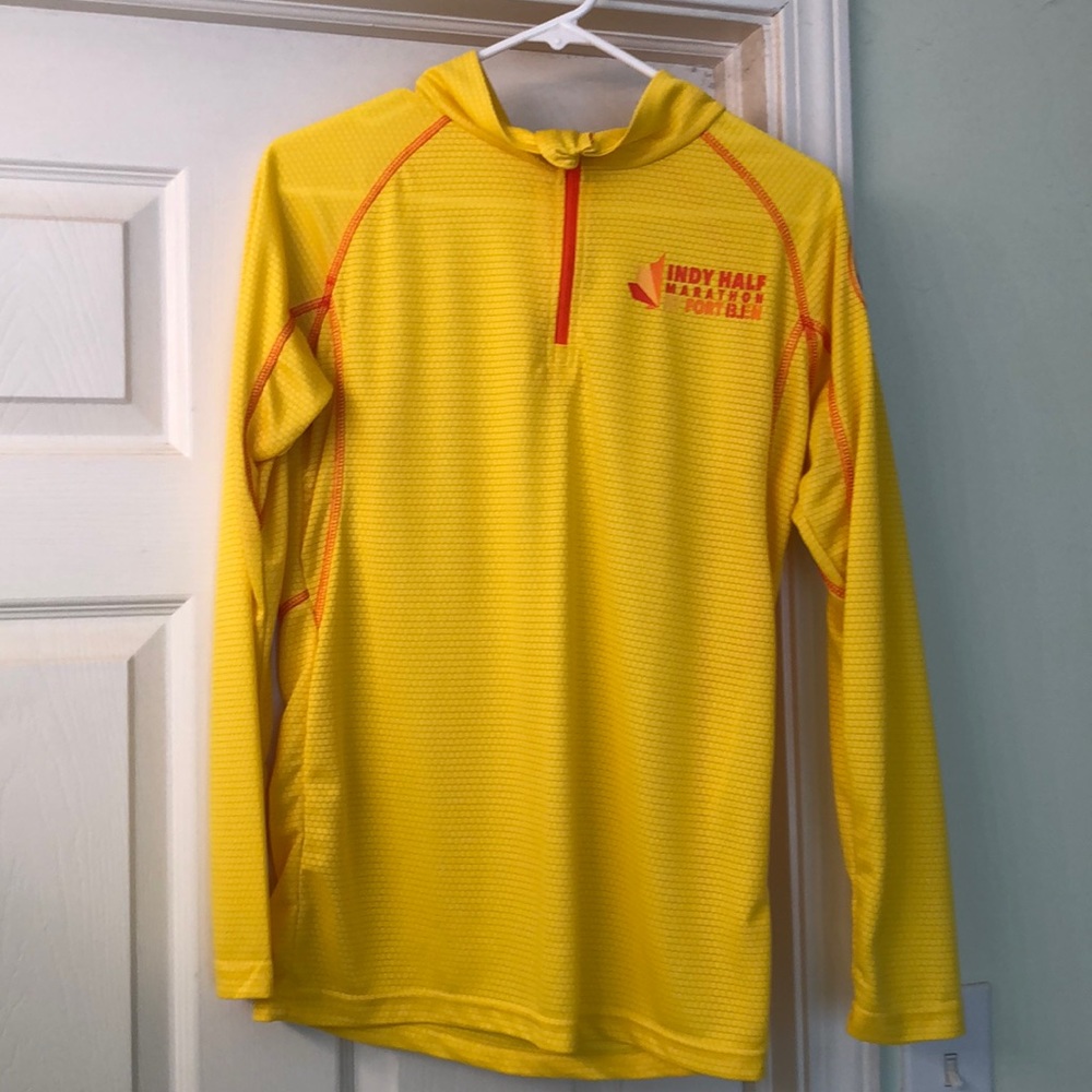Long sleeve quarter zip